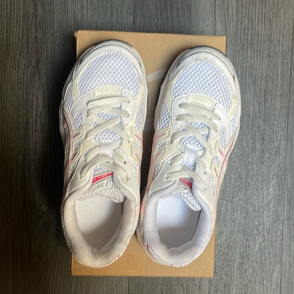 Girls ASICS gel -1130 worn 2x
